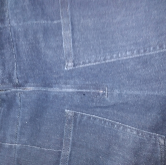 3 FOR $15 Forever 21 Jeans - Picture 6 of 9